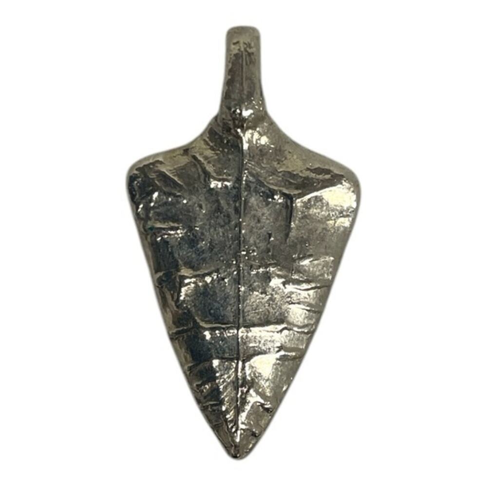 Vintage Silver Toned Hammered Arrowhead Pendant Charm unmarked